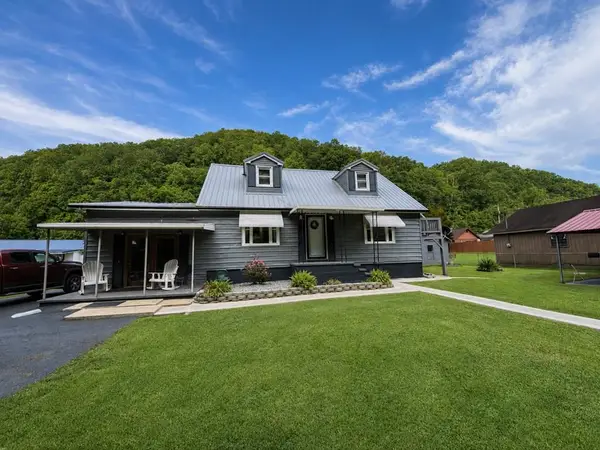 93 Airport Bottom Rd, Delbarton, WV 25670