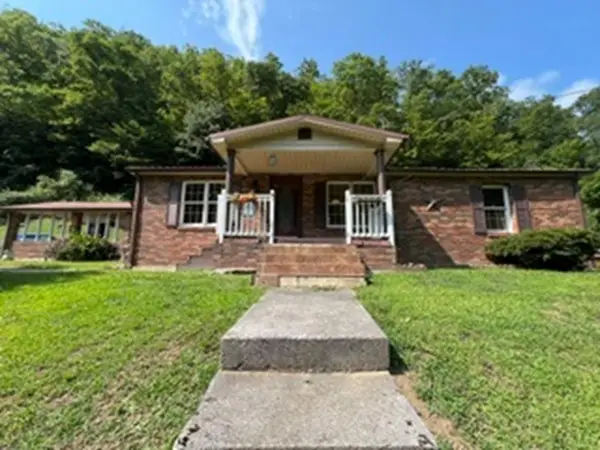 908 Bowling Fork Road, Elkhorn City, KY 41522