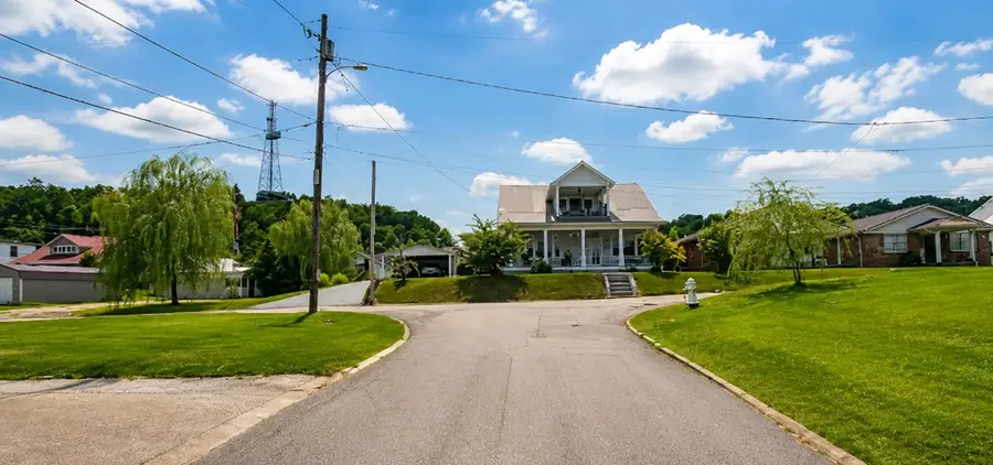 101 North Boone St, Louisa, KY 41230 - #3