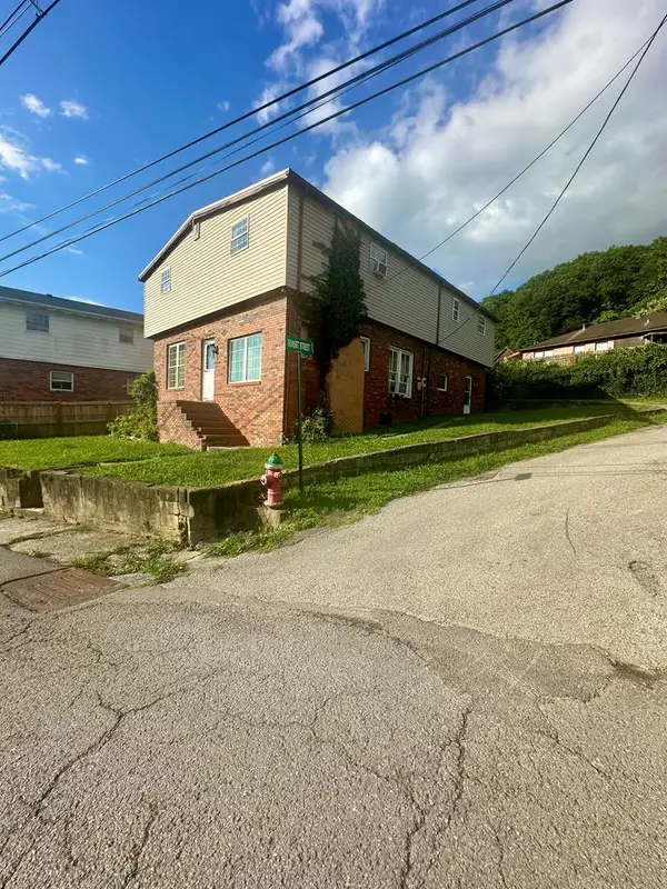 201 Cedar Street, Hazard, KY 41701