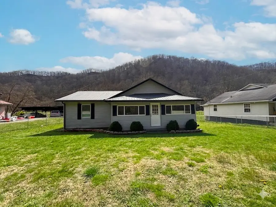 1834 Ky-582, Pine Top, KY 41843 - #3