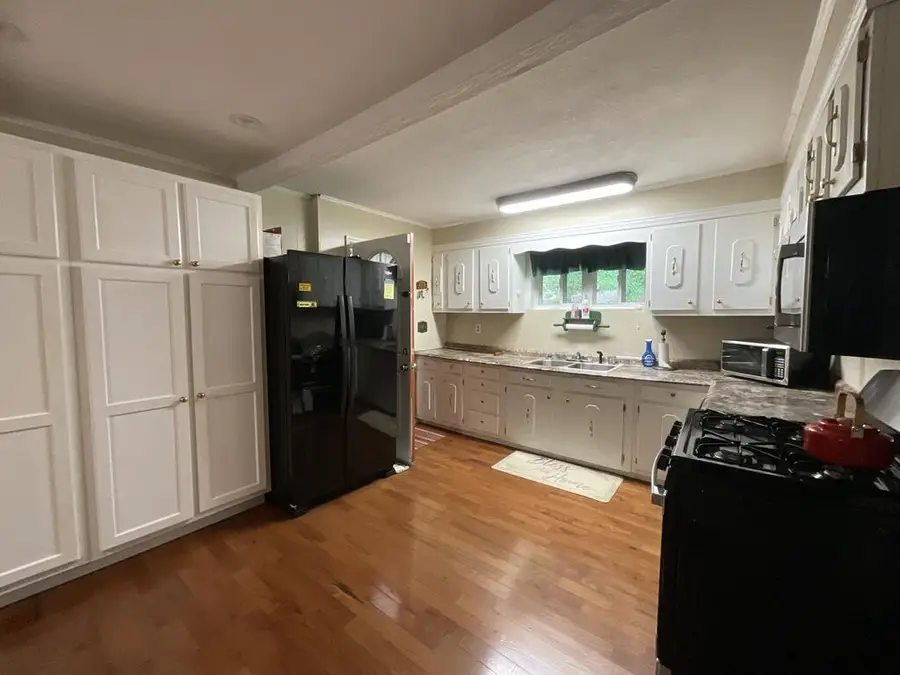 715 Little Creek, Pikeville, KY 41501 - #2