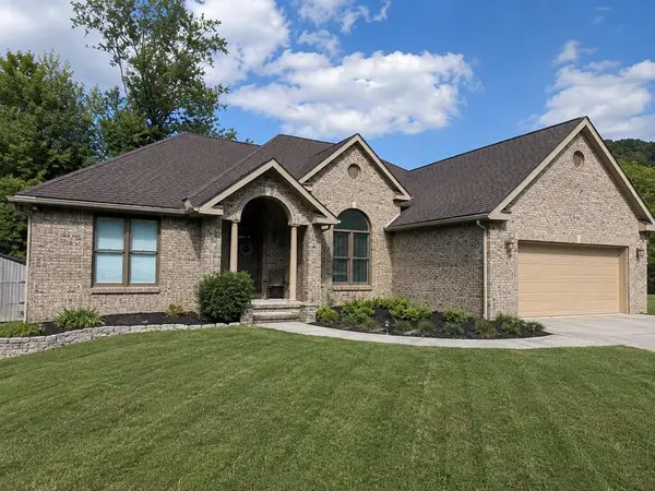 134 Frank Street, Staffordsville, KY 41256