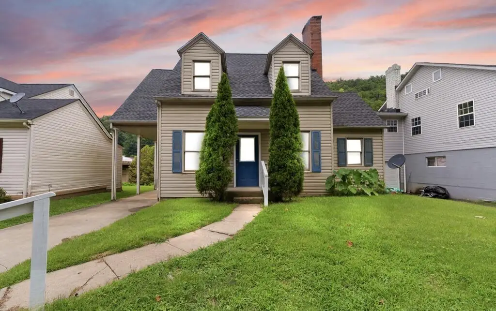 208 Kentucky Blvd, Hazard, KY 41701 - #1