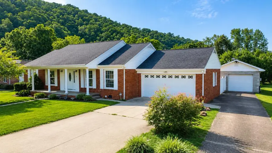 30 Peach Street, Ivel, KY 41642 - #3