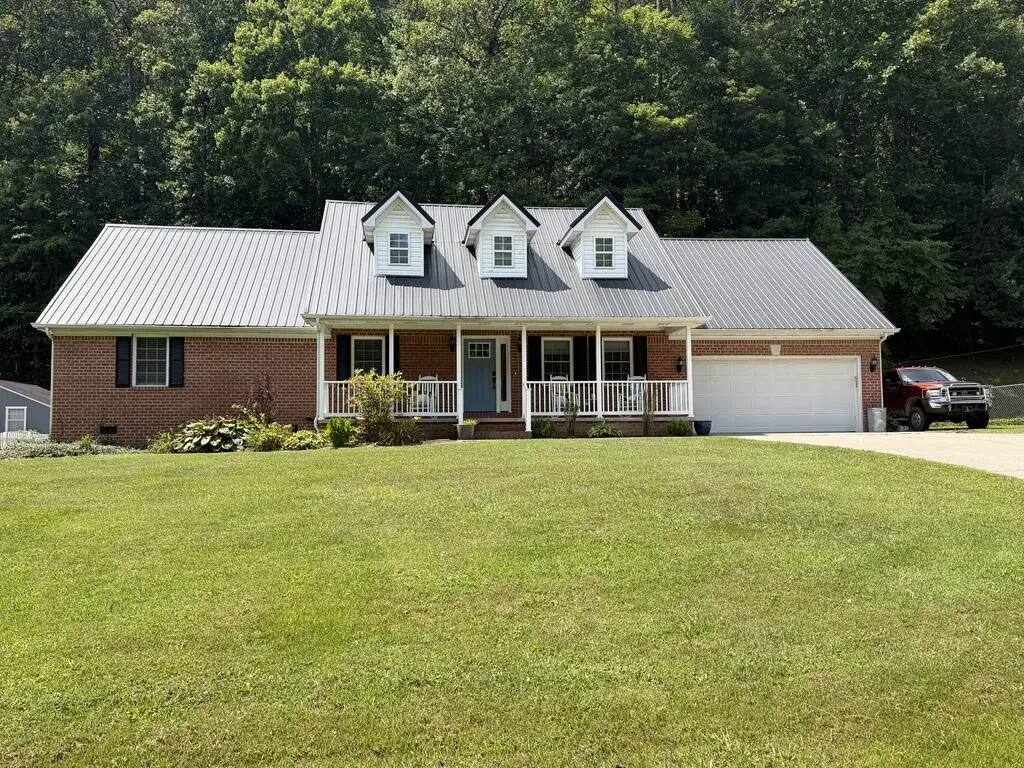 245 Hidden Valley Rd, Paintsville, KY 41240 - #1