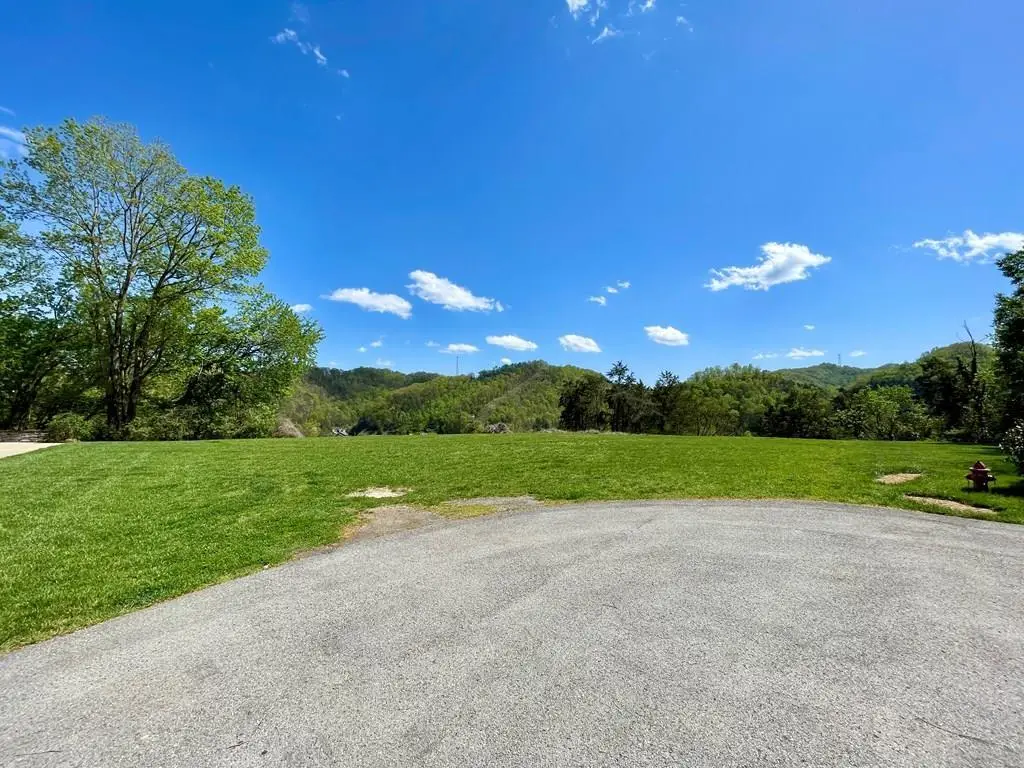 277 Northmonte Dr, Pikeville, KY 40501 - #1