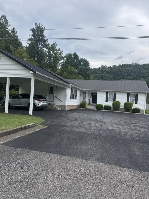 38 Creekwood Court, Inez, KY 41224