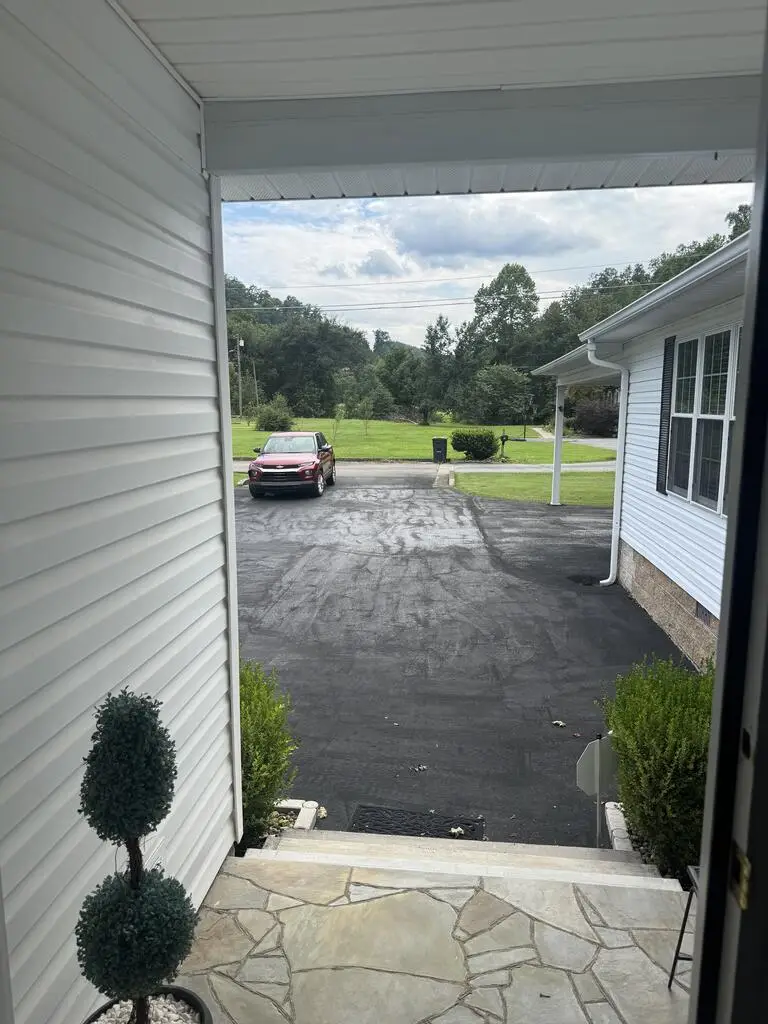 38 Creekwood Court, Inez, KY 41224 - #3