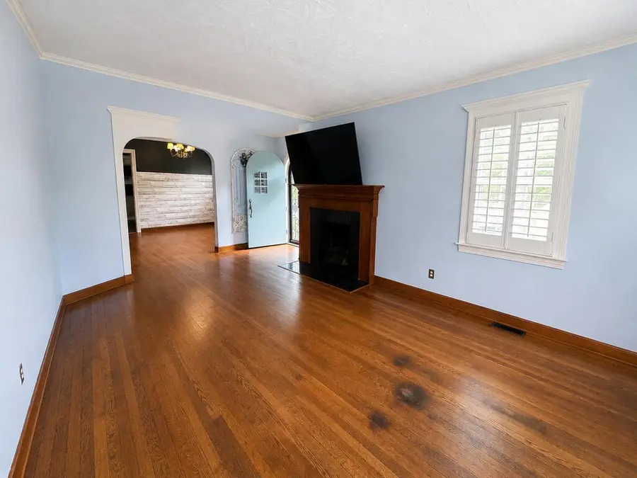 725 Court Street, Paintsville, KY 41240 - #3