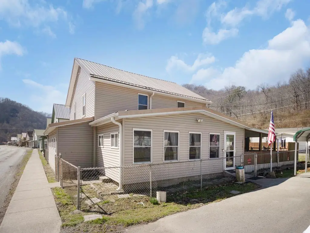 875 Hightway 343, Fleming Neon, KY 41835 - #1