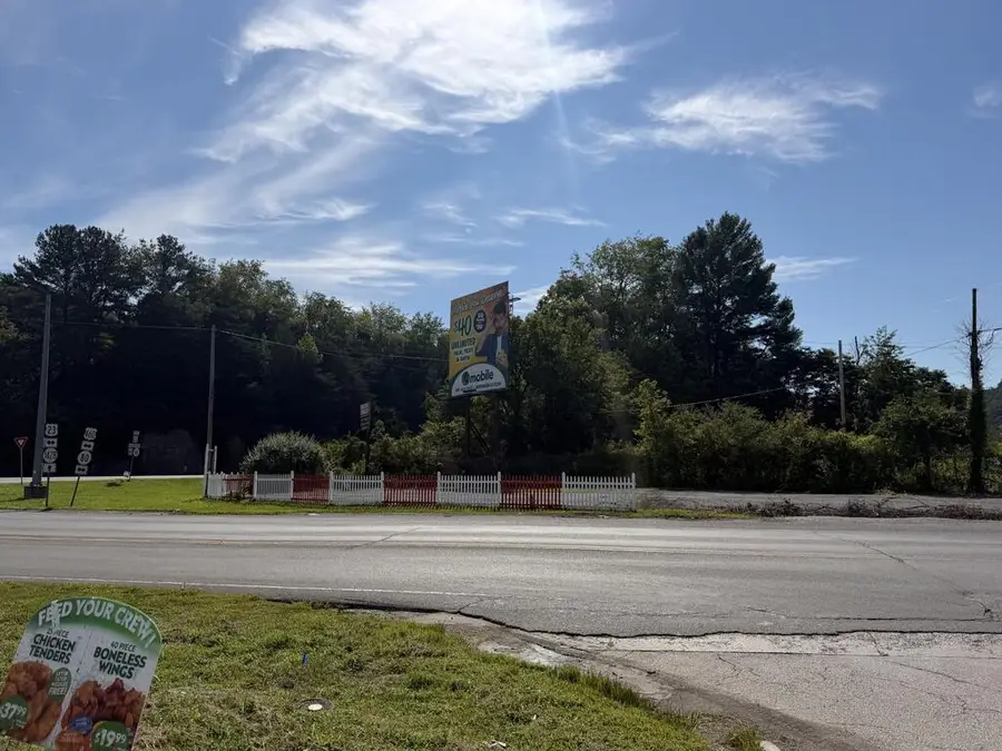 6423 Ky Rt. 1428, Allen, KY 41601 - #3