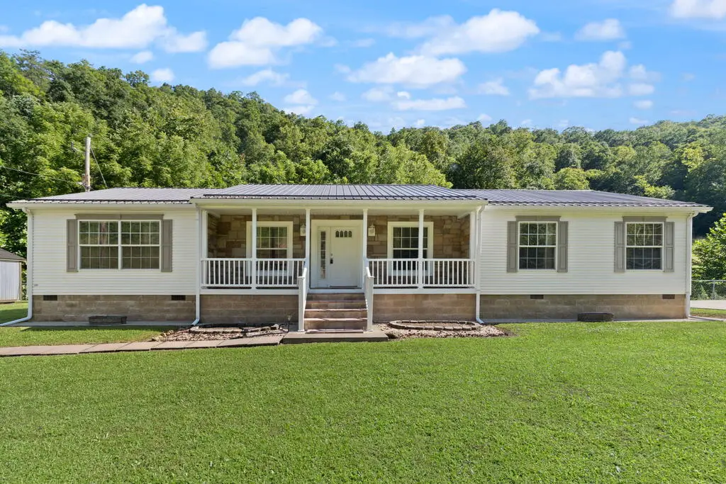 4950 W Ky Hwy 80, Hazard, KY 41701 - #1