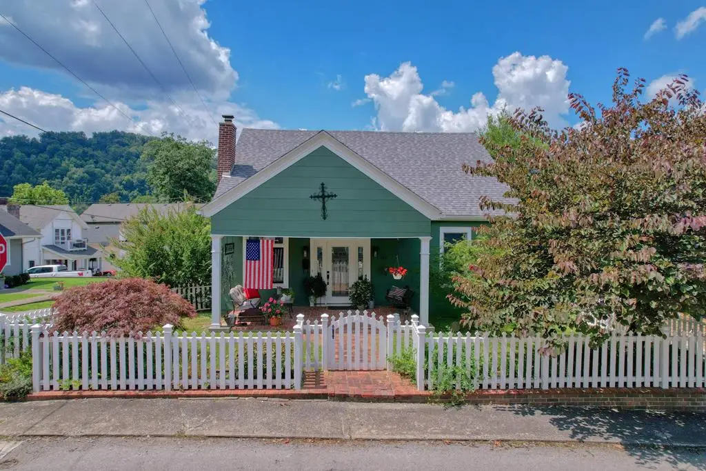 125 Craig Street, Hazard, KY 41701 - #1
