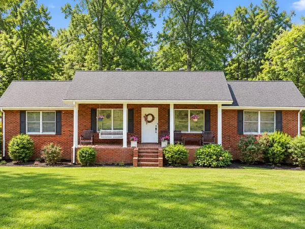 62 Creekside Dr., Hi Hat, KY 41636