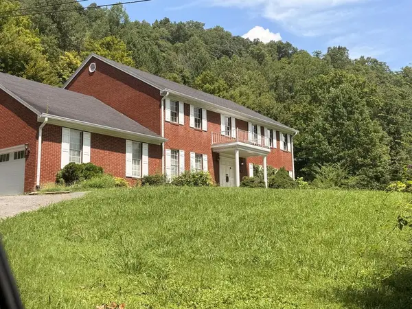 8246 Ky 122, Minnie, KY 41651