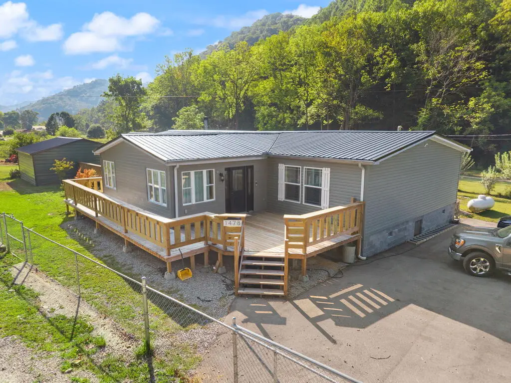 1478 State Hwy 582, Pine Top, KY 41843 - #1