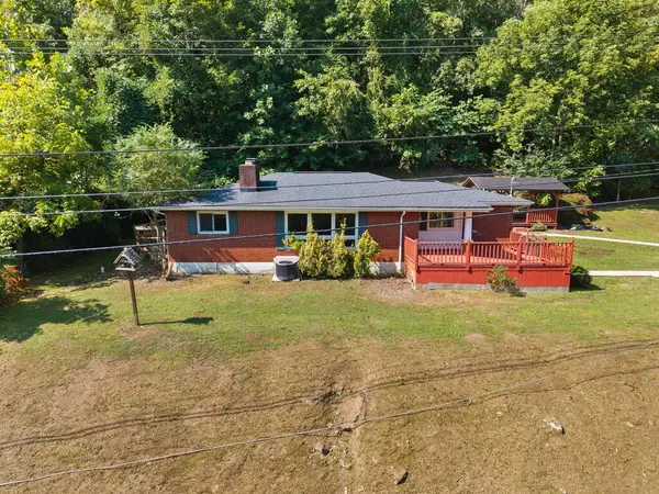 2258 W Ky 80, Hazard, KY 41701