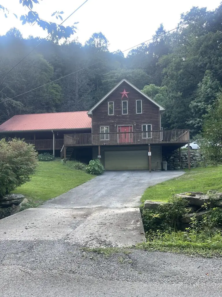 3055 State Highway 3408, Blackey, KY 41804 - #1