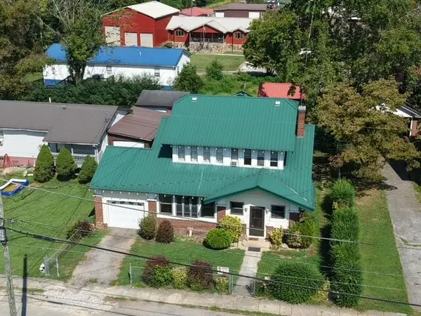 56 Meade Street, Kermit, WV 25674