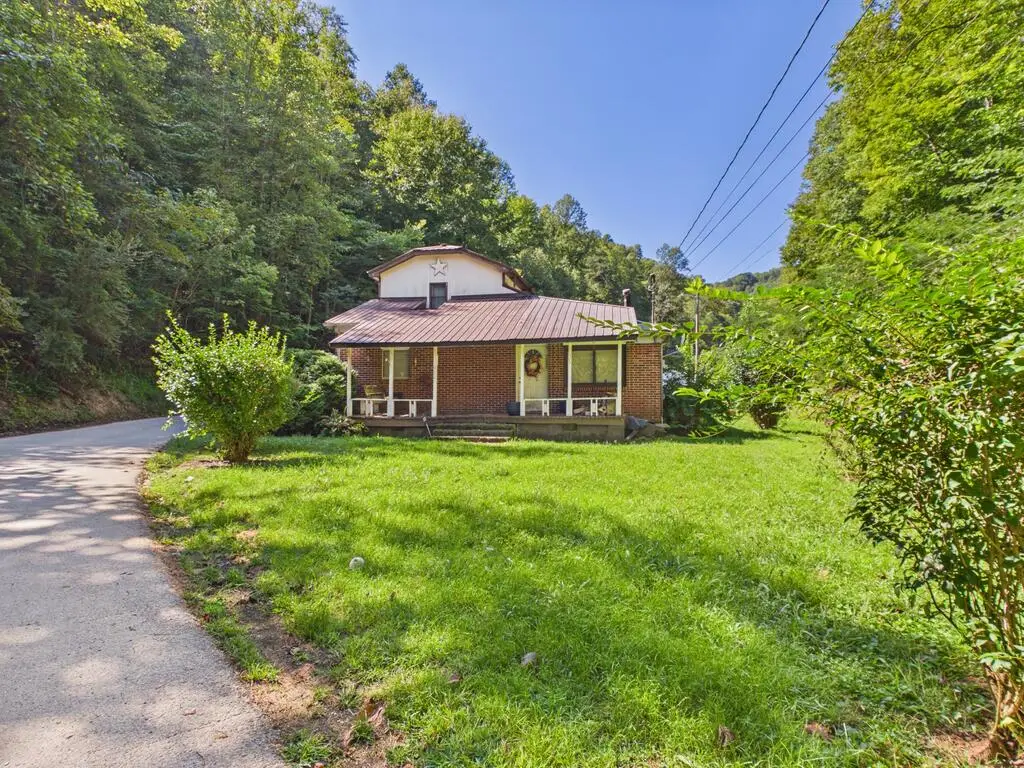 980 Akers Branch, Banner, KY 41603 - #1