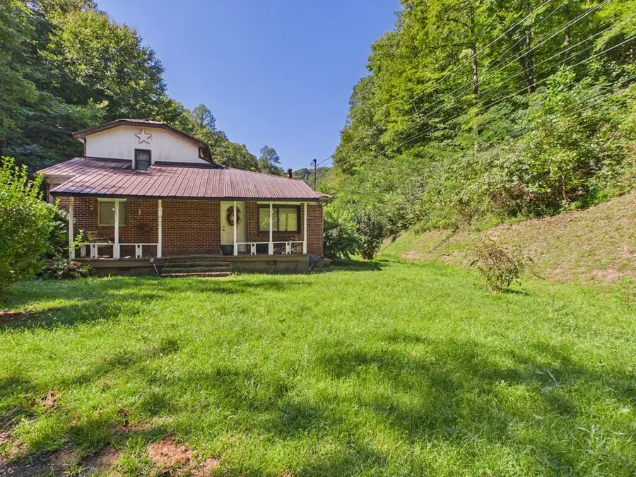 980 Akers Branch, Banner, KY 41603 - #2