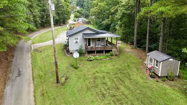 130 Peters Branch, Martin, KY 41649