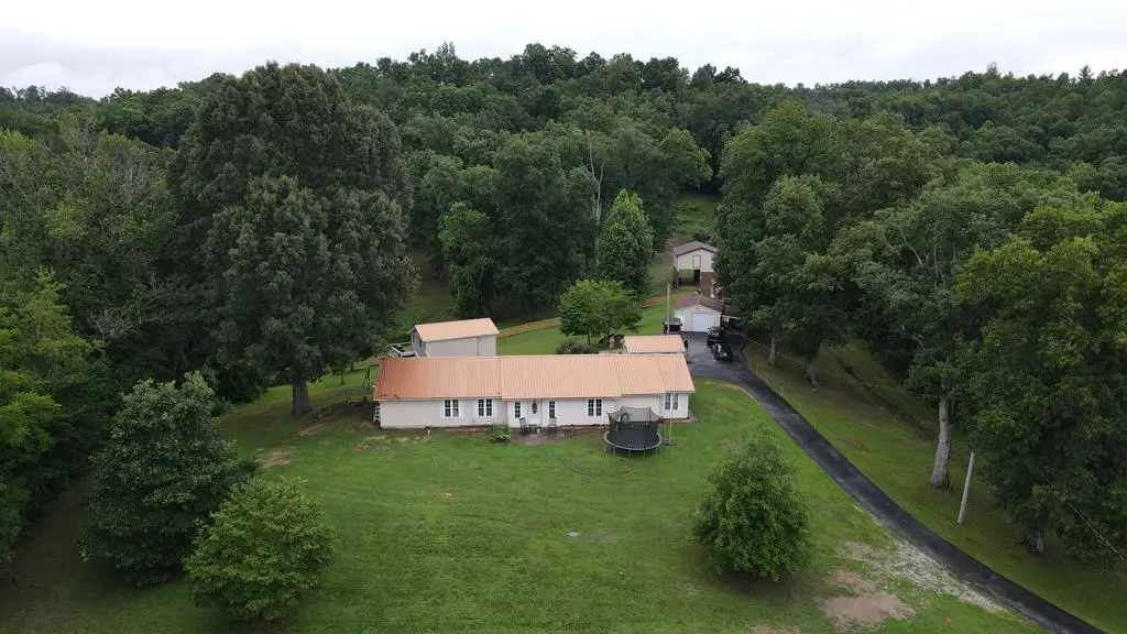 568 Ky 32, Louisa, KY 41230 - #1