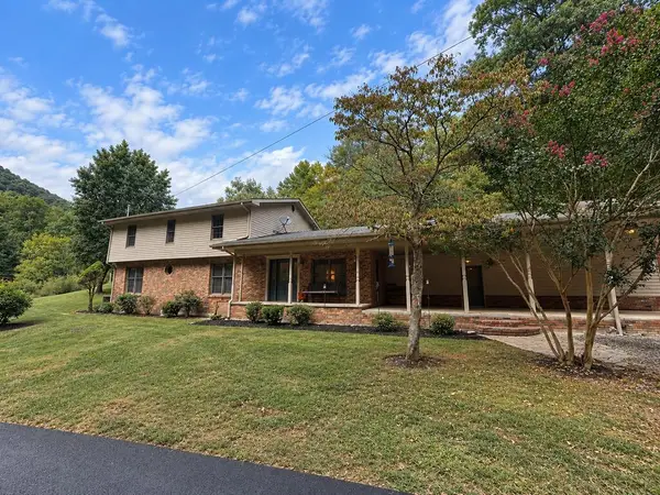 663 Abe Fork, Weeksbury, KY 41667