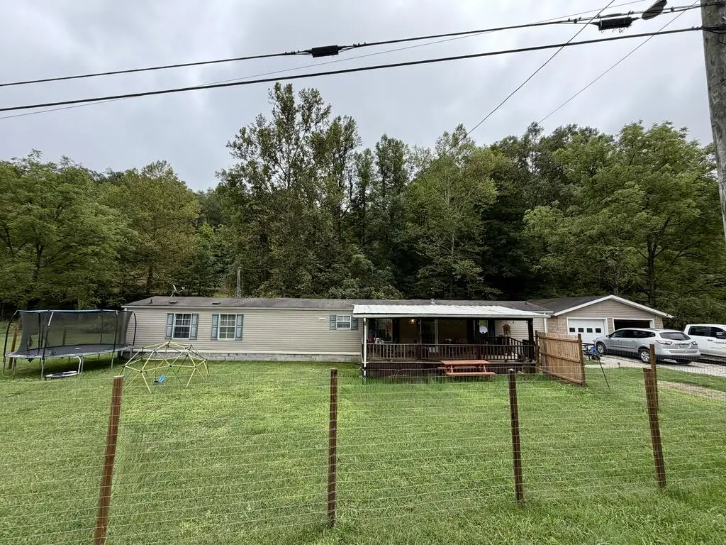 3336 Puncheon Creek, Sitka, KY 41255 - #1