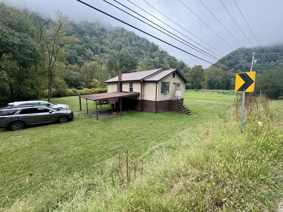 14255 Regina Belcher Highway, Elkhorn City, KY 41522 - #2