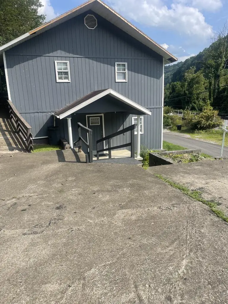 348 Glomar Storm King Road, Hazard, KY 41701 - #2