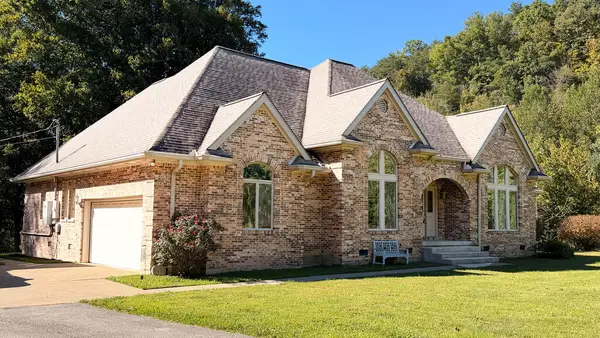 2847 Jennys Creek, Staffordsville, KY 41256