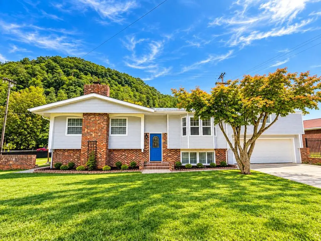 231 Keene Village, Raccoon, KY 41557 - #1