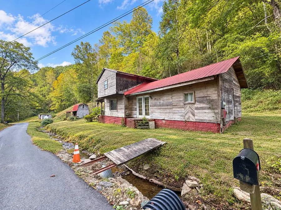 6728 Strait Hollow Road, McVeigh, KY 41555 - #3