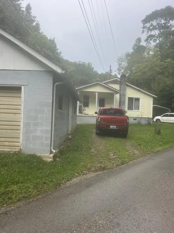 4621 Mcroberts Road, McRoberts, KY 41835