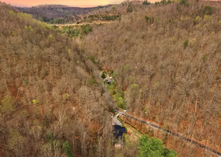 933 Darb Fork Road, Hazard, KY 41701 - #2