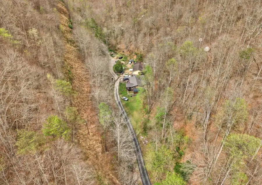933 Darb Fork Road, Hazard, KY 41701 - #3