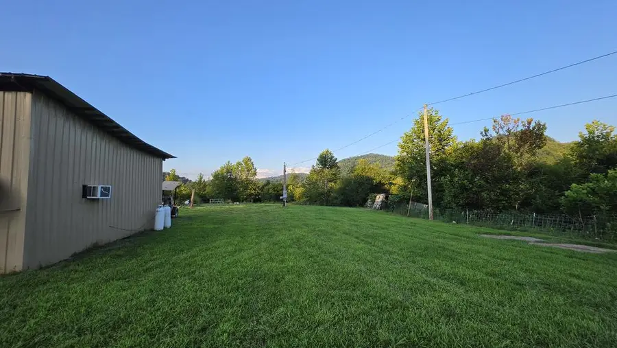 114 Valley View Estates, Langley, KY 41645 - #2