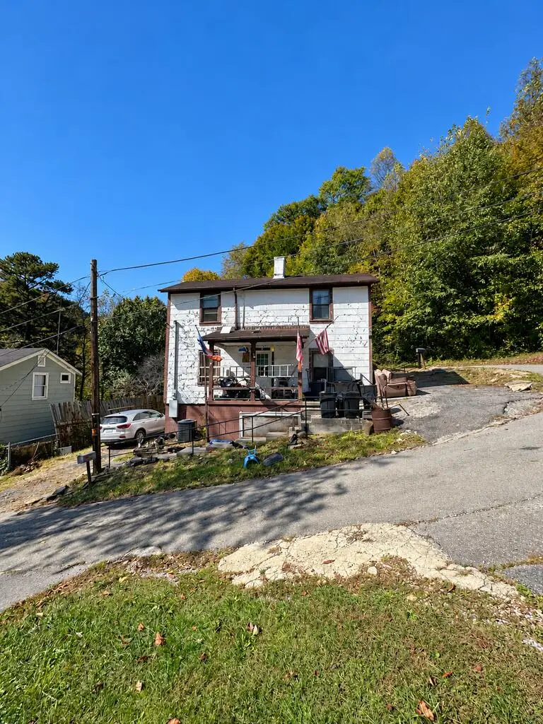 97 Store Hill, Jenkins, KY 41537 - #2