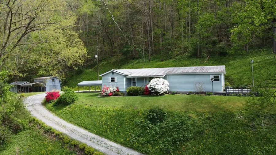 2390 Collins Hwy, Pikeville, KY 41501 - #2