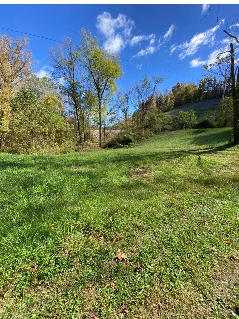 1328 Landsaw Road, Campton, KY 41301 - #2