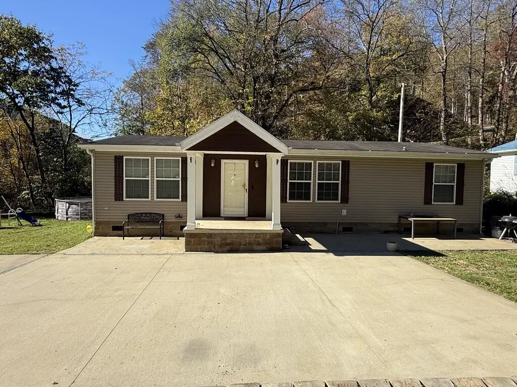 73 Cochran Lane, Pikeville, KY 41501 - #1