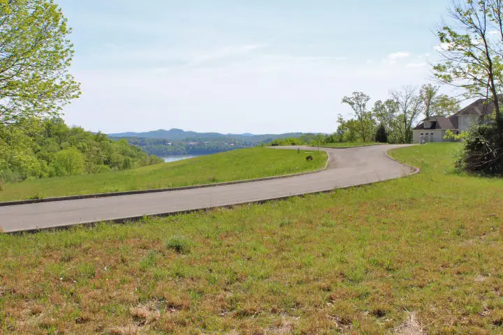 130 Lake Crest Drive, Somerset, KY 42503 - #2