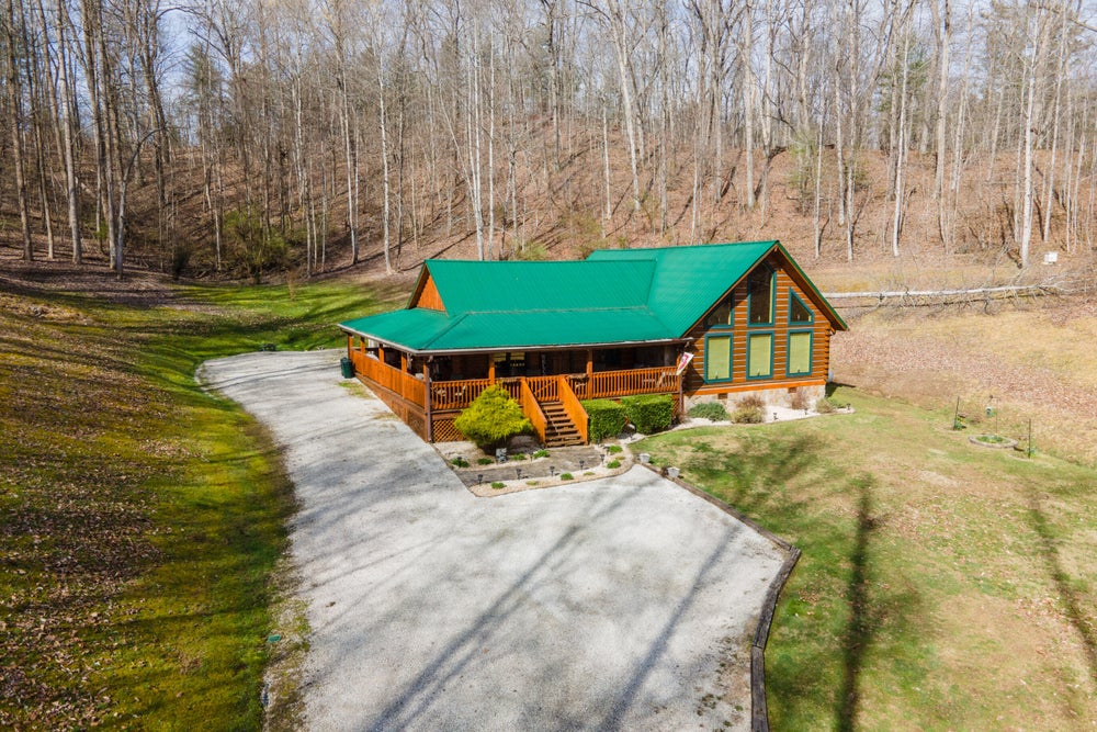 210 Page Hollow Road, Campton, KY 41301 BHGRE