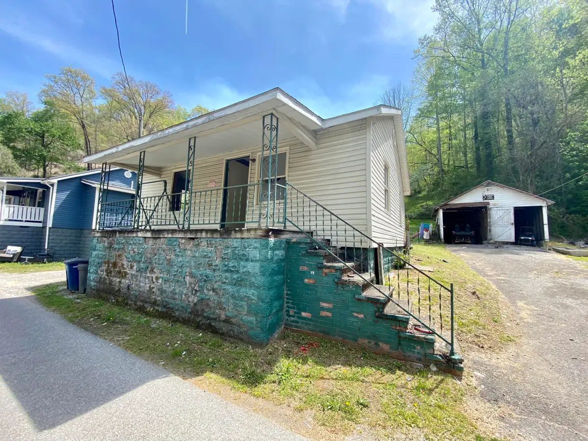414 Main Street, Teaberry, KY 41660 - #1