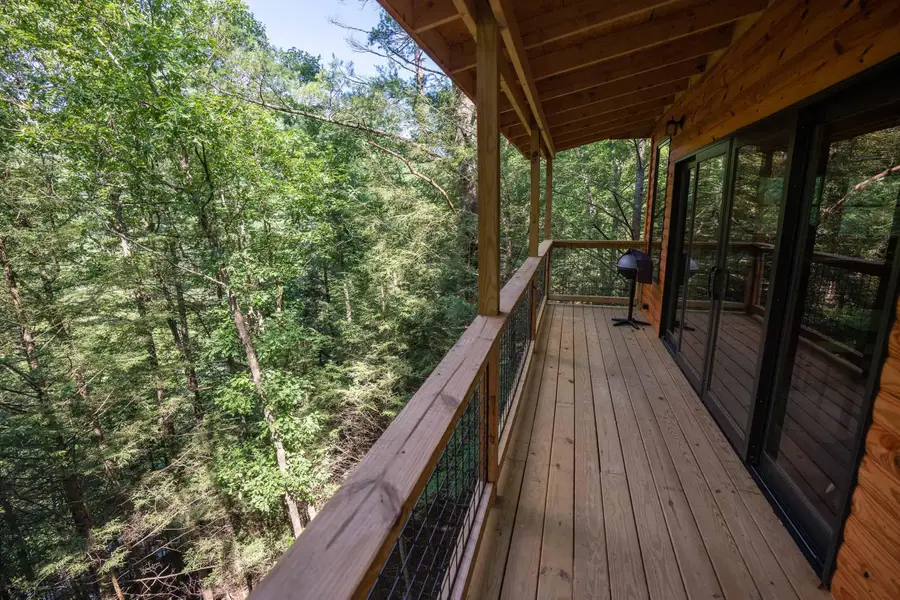 637 Cave Hollow Road, Campton, KY 41301 - #2