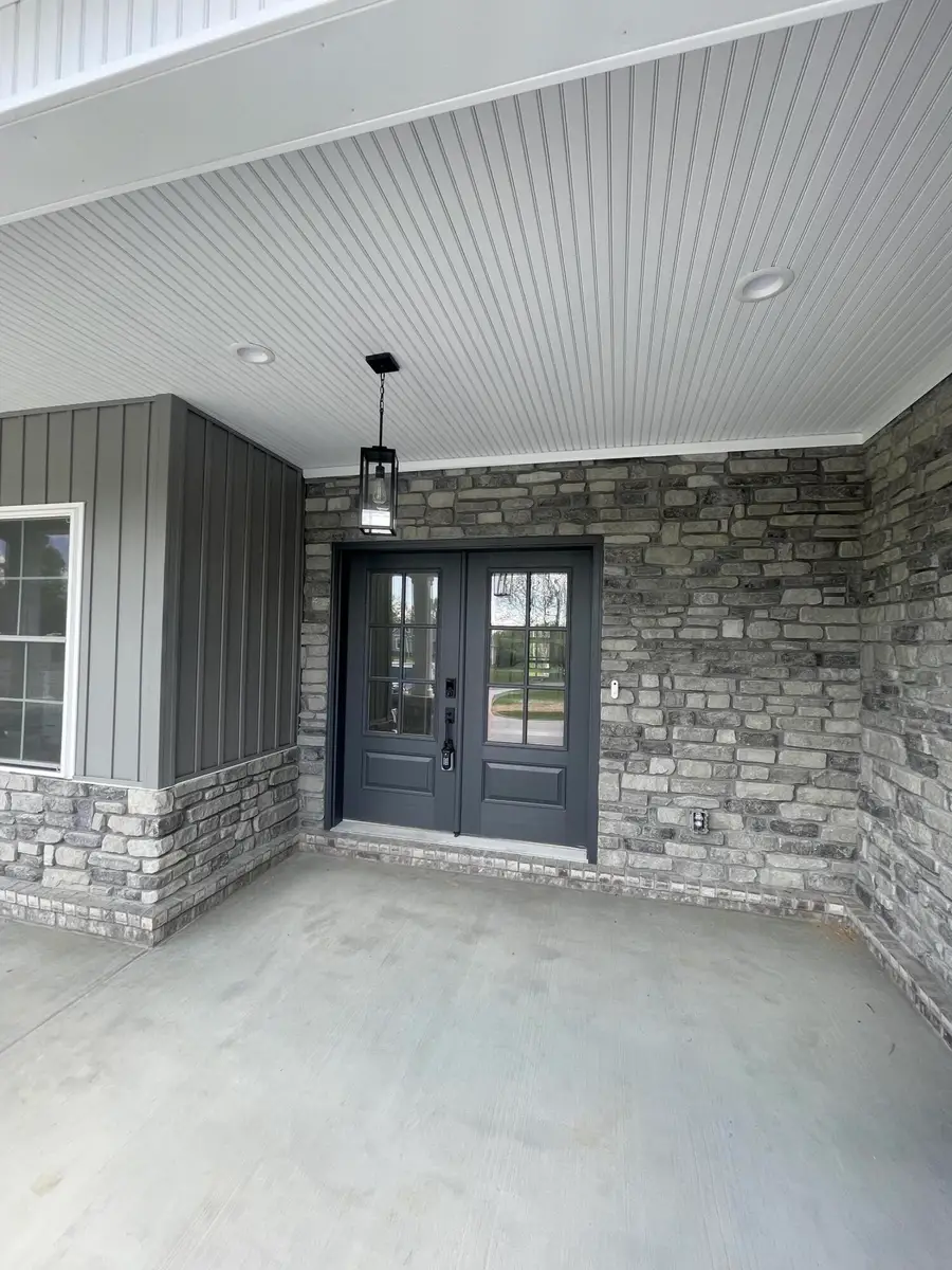 288 W Canterbury Drive, Bronston, KY 42518 - #3