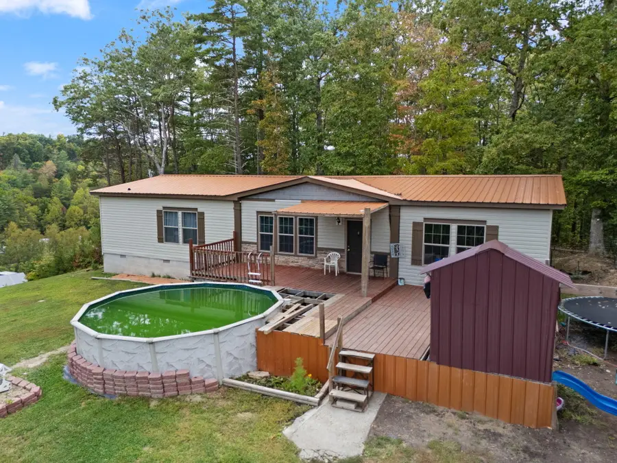 90 Damy Lane, Campton, KY 41301 - #2