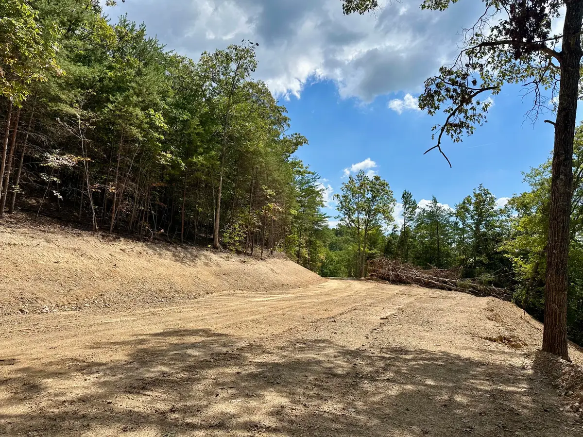 424- TRACT 4 W 577 Highway, Manchester, KY 40962 - #1